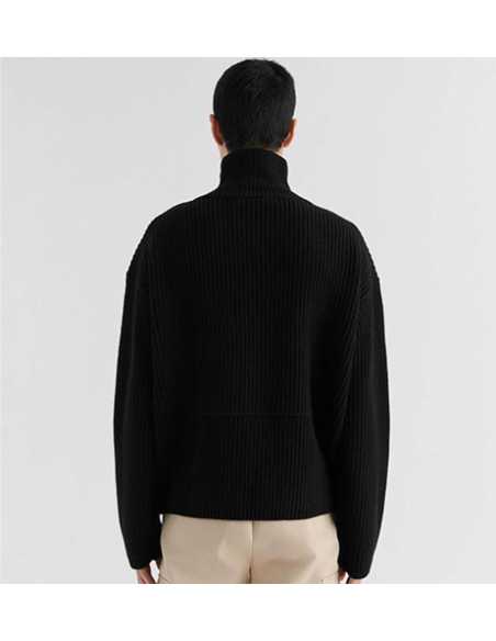 Pull Team En Laine Noir Axel Arigato Homme porté de dos| Toulouse Soulery