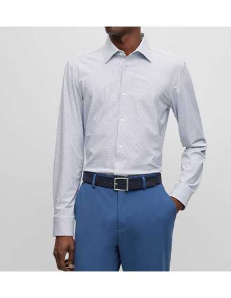 Chemise Slim Fit Structuré Bleu Foncé Boss Homme portée de face | Toulouse Soulery