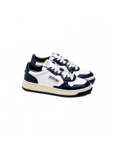 Sneakers Medalist Low En Cuir Bicolore Blanc Et Bleu Autry Homme présentées de profil | Toulouse Soulery 2