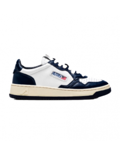 Sneakers Medalist Low En Cuir Bicolore Blanc Et Bleu Autry Homme présentées de profil | Toulouse Soulery