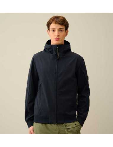 Veste Shell-R Capsule À Capuche Bleu Nuit C.P Company Homme présentée portée de face | Toulouse Soulery