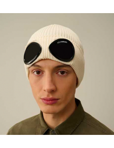 Bonnet Goggle Tricoté En Coton Beige C.P Company présenté de face | Toulouse Soulery 2