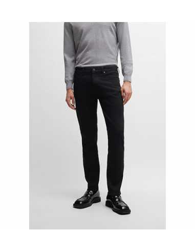 Jean Slim En Denim Italien Noir Boss Homme présenté porté de face | Toulouse Soulery