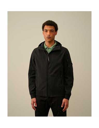 Veste Patch CP Shell-R Noire C.P Company Homme présentée portée de face | Toulouse Soulery