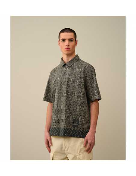 Chemise En Popeline Imprimée Baja Noire C.P Company Homme présentée portée de face | Toulouse Soulery