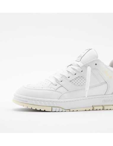 Baskets Area Lo Blanches Axel Arigato Homme présentées côté gauche | Toulouse Soulery Baskets Area Lo Blanches Axel Arigato Homme présentées côté gauche | Toulouse Soulery