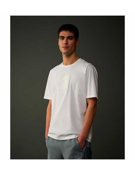 T-shirt À Logo En Jersey Série Metropolis Blanc C.P Company présenté porté de face | Toulouse Soulery
