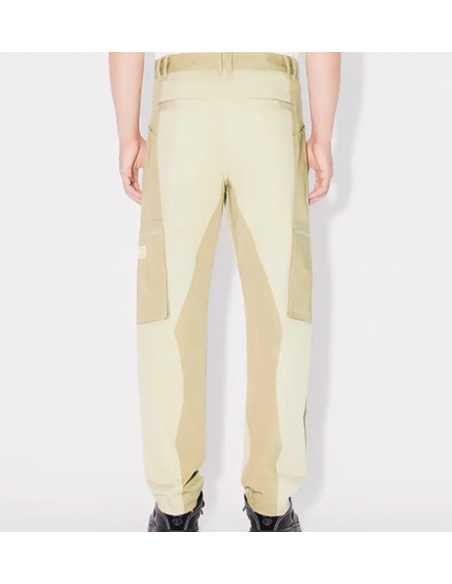 Pantalon Cargo Slim Beige Kenzo Homme porté de dos| Toulouse Soulery