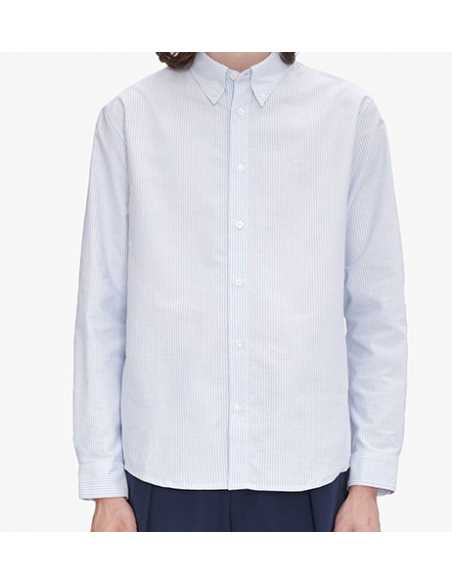 Chemise Greg Bleu A.P.C Homme présentée portée | Toulouse Soulery