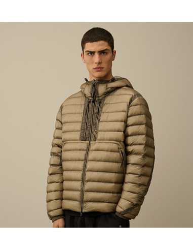 D.D. Shell Goggle Down Jacket C.P Company Homme présenté porté de face| Toulouse Soulery D.D. Shell Goggle Down Jacket C.P Company Homme présenté porté de face| Toulouse Soulery