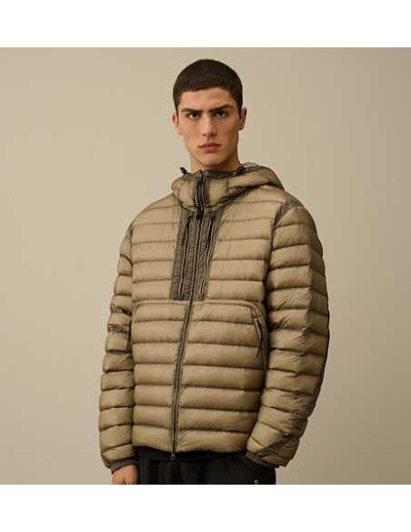 D.D. Shell Goggle Down Jacket C.P Company Homme présenté porté de face| Toulouse Soulery