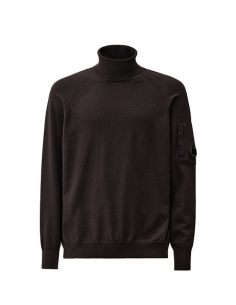 Extra Fine Merino Wool Turtleneck Knit Black C.P Company présenté de face | Toulouse Soulery