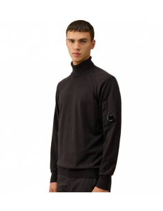 Extra Fine Merino Wool Turtleneck Knit Black C.P Company présenté de face | Toulouse Soulery 2