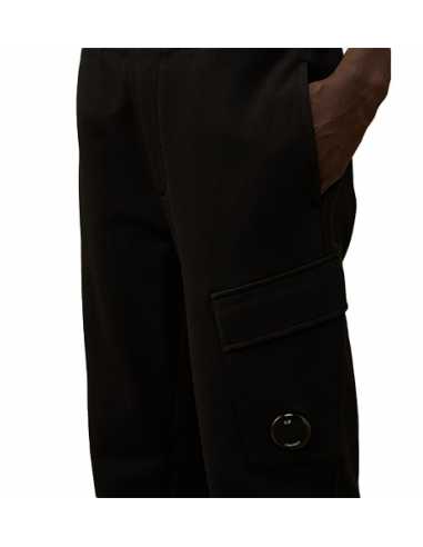 Cargo Sweatpants Noir CP Company Homme, zoom sur le logo| Toulouse Soulery