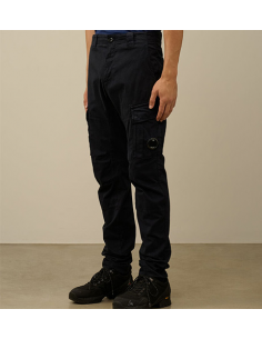 Pantalon Cargo En Coton Bleu CP Company Homme présenté de face| Toulouse Soulery 2