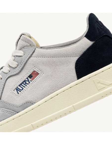 Baskets Medalist Low En Daim Gris Loft Et Bleu Autry zoom| Toulouse Soulery