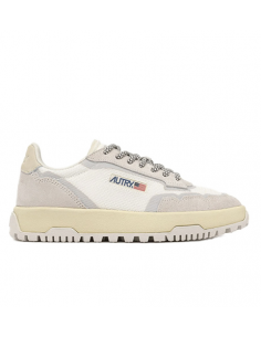 Baskets Wildpace Low En Tissu Et Daim Blanc Et Marshmallow Autry pour Homme présenté de face| Toulouse Soulery