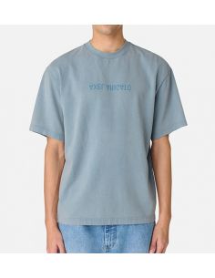 Tee Shirt Distort Bleu Axel Arigato pour Homme présenté de face| Toulouse Soulery 2