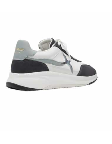 Sneakers Genesis Neo Bird Runner Blanc & Noir Axel Arigato présentées de dos | Soulery