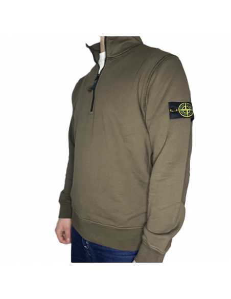 Sweat-shirt En Molleton De Coton Vert Militaire Stone Island, présentation du badget de la marque ｜Soulery