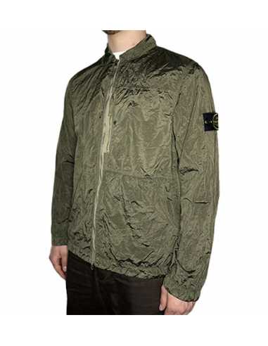 Surchemise Nylon Metal In Econyl Militiare Homme Stone Island, présentée de côté fermée ｜Soulery Toulouse