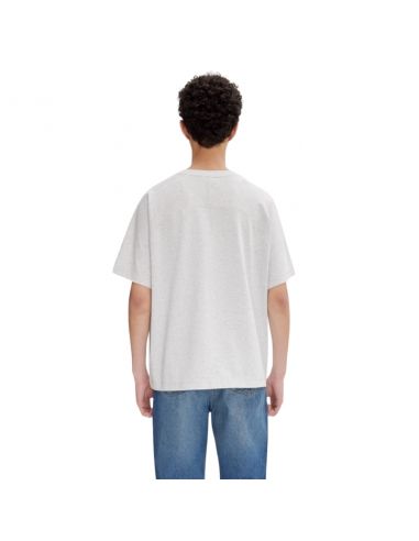 Tee Shirt Wind Gris Clair Chiné A.P.C. Homme, présenté porté de dos | Soulery Toulouse Tee Shirt Wind Gris Clair Chiné A.P.C. Homme, présenté porté de dos | Soulery Toulouse