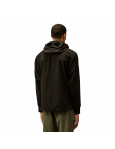 Veste de protection CP Shell-R Noire CP Company Homme présentée portée de face| Soulery Toulouse 2