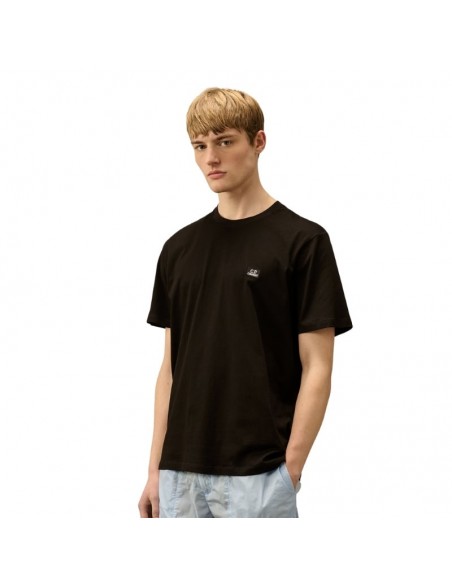 Tee-shirt Jersey Logo Patch 30/1 Noir C.P. Company présenté de face porté｜Soulery Toulouse