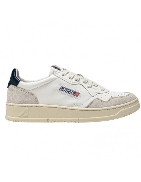Baskets Medalist Low Blanc Et Bleu Marine Autry présentées de profil｜Soulery Toulouse