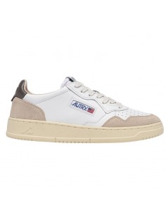 Baskets Medalist Low en Daim et Cuir Blanc et Morel présentées de profil ｜Soulery Toulouse