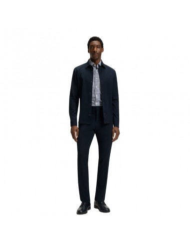 Chemise Décontractée En Twill Stretch Bleu Foncé Boss, présentée portée de face｜Soulery Boutique Homme Toulouse