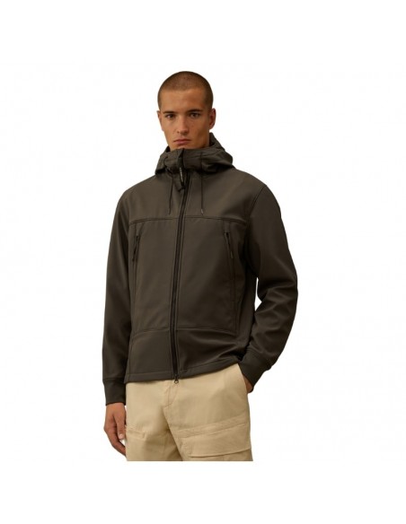 Veste de Protection CP Shell-R Ombre Foncée C.P. Company présentée portée de face｜Boutique Homme Toulouse