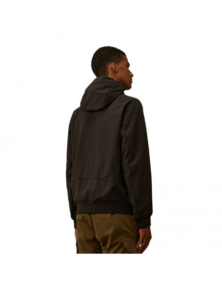 Veste à Capuche CP Shell-R Noir C.P. Company présentée portée de dos｜Magasin Homme Toulouse