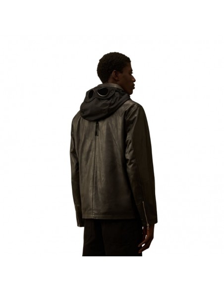 Veste en Cuir Mille Noire C.P. Company présentée portée de dos｜Magasin Homme Toulouse