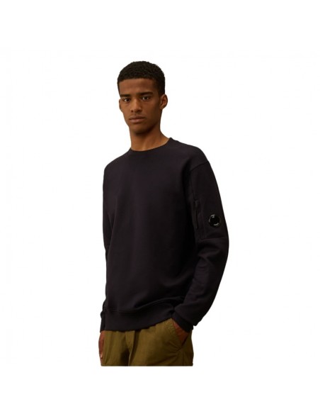 Sweat-Shirt Ras Du Cou En Polaire À Relief Diagonal Total Eclipse C.P. Company présenté porté de face｜Boutique Homme Toulouse