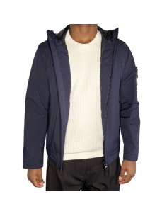 Soft Shell-R E.Dye® Technology With PrimaLoft® Navy Homme Stone Island présentée portée de face｜Magasin Homme Toulouse