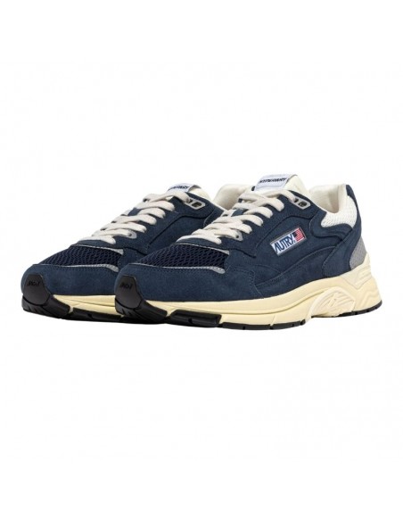 présentée portée de profil｜Magasin Homme Toulouse