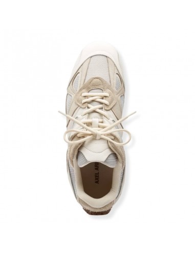 Sneaker Slw Runner Off White/Gum Homme Axel Arigato présentée portée de haut｜Magasin Homme Toulouse