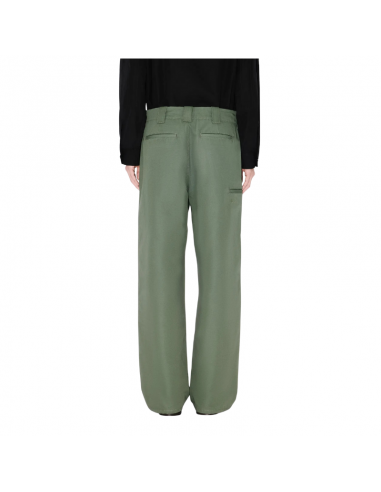 Pantalon Chino À Empiècements Aux Genoux Kaki Foncé Homme Kenzo présenté porté de dos｜Boutique Homme Toulouse