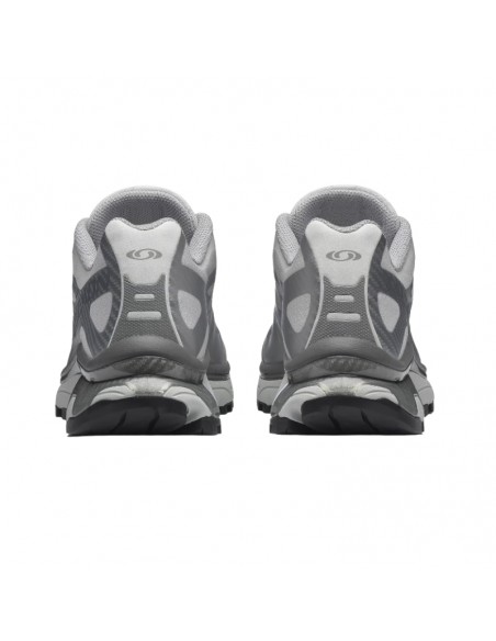 Sneakers XT-4 OG Sharkskin Dawn Blue Homme Salomon présentés portés de dos｜Boutique Homme Toulouse