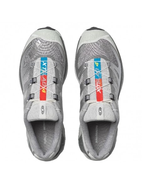 Sneakers XT-4 OG Sharkskin Dawn Blue Homme Salomon présentés portés de haut｜Boutique Homme Toulouse