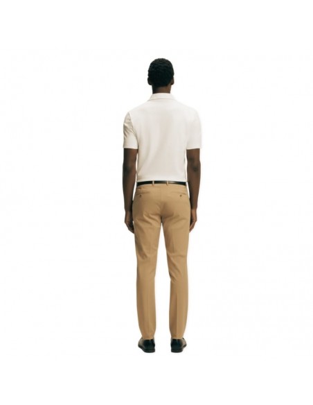 Pantalon Slim Dark Beige Homme Boss présenté porté de dos｜Boutique Homme Toulouse