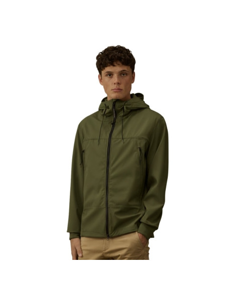 Veste Goggle Shell-R Dove Laurel Wreat C.P Company présentée portée de face｜Magasin Homme Toulouse