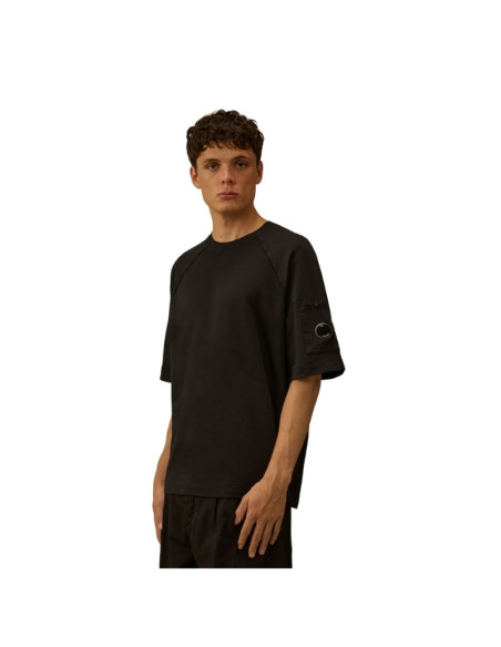 Sweat-shirt À Manches Courtes Noir Homme C.P Company présenté porté de face｜Boutique Homme Toulouse