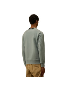 Sweatshirt Coton Diagonal Silver Blue Homme C.P Company présenté porté de face｜Boutique Homme Toulouse 2