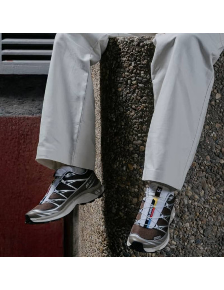 Sneaker XT-6 Earth Brown / Walnut Salomon présentée portée de face｜Magasin Homme Toulouse