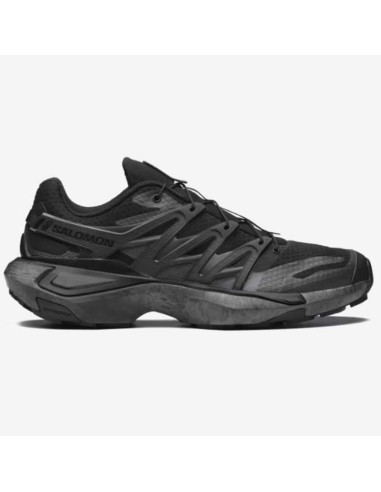 Sneakers XT PU.RE Black / Black Salomon présentées portées de face｜Magasin Homme Toulouse