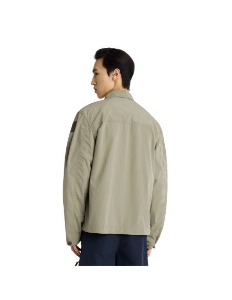 Surchemise Elgin Ashen Sage Homme Parajumpers présentée portée de dos｜Magasin Homme Toulouse