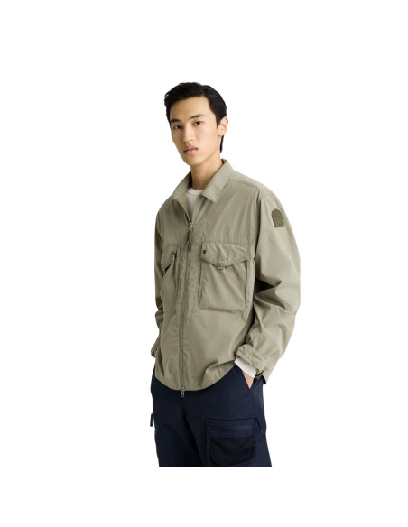 Surchemise Elgin Ashen Sage Homme Parajumpers présentée portée de face｜Magasin Homme Toulouse