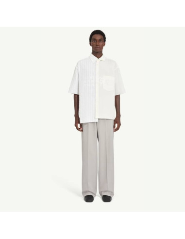 Chemise bicolore en popeline de coton Blanc Homme MM6 présentée portée de face｜Magasin Homme Toulouse